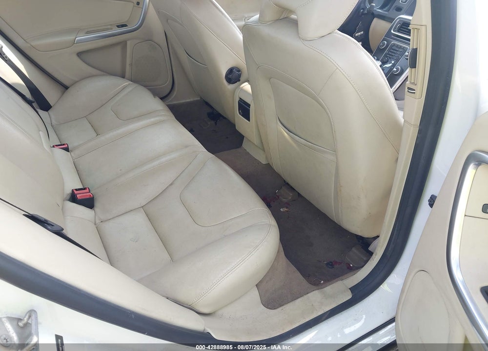 2015 VOLVO S60 VIN: YV1612TB8F1317795