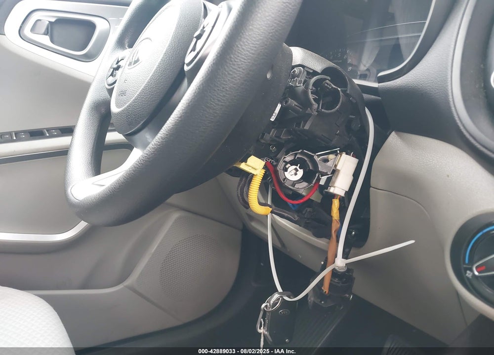 2020 KIA SOUL LX VIN: KNDJ23AU4L7716042
