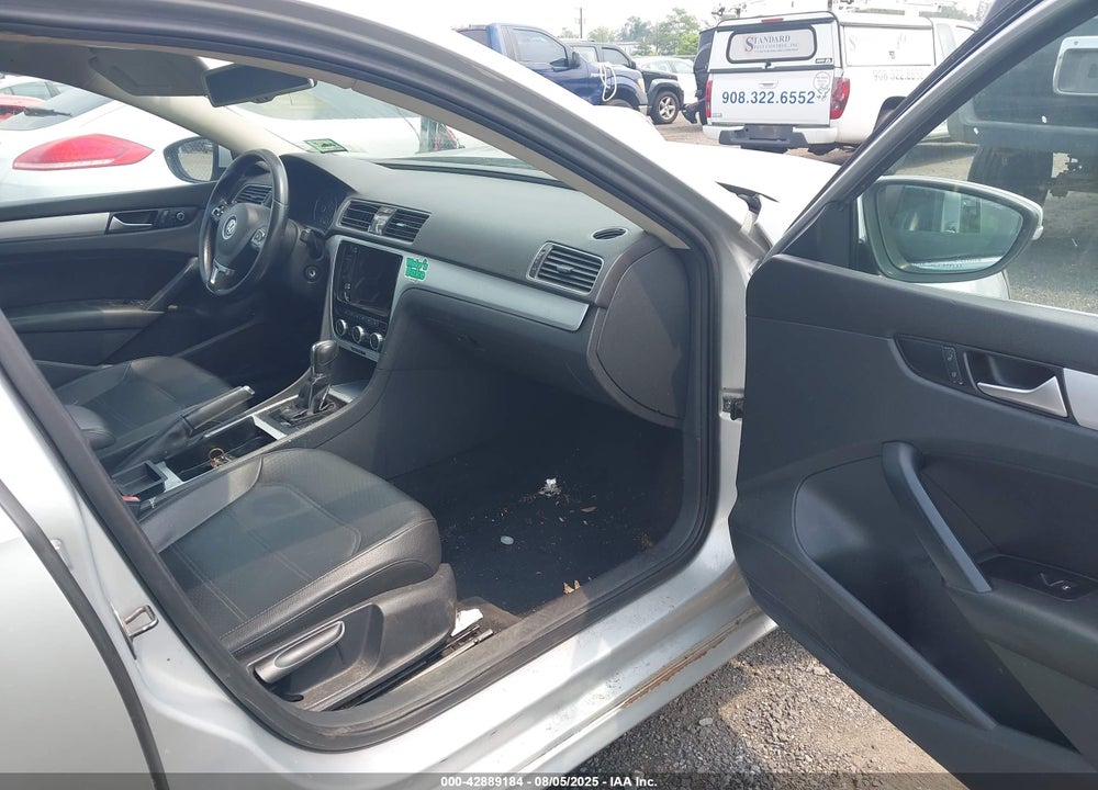 2012 VOLKSWAGEN PASSAT VIN: 1VWBP7A39CC099570