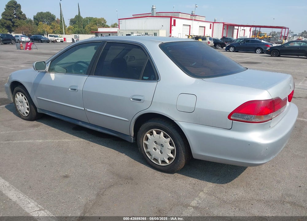 2001 HONDA ACCORD 2.3 LX VIN: 1HGCG66511A024660