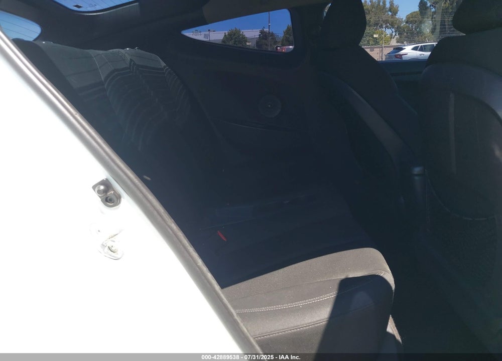 2014 HYUNDAI VELOSTER BASE W/BLACK VIN: KMHTC6ADXEU203420