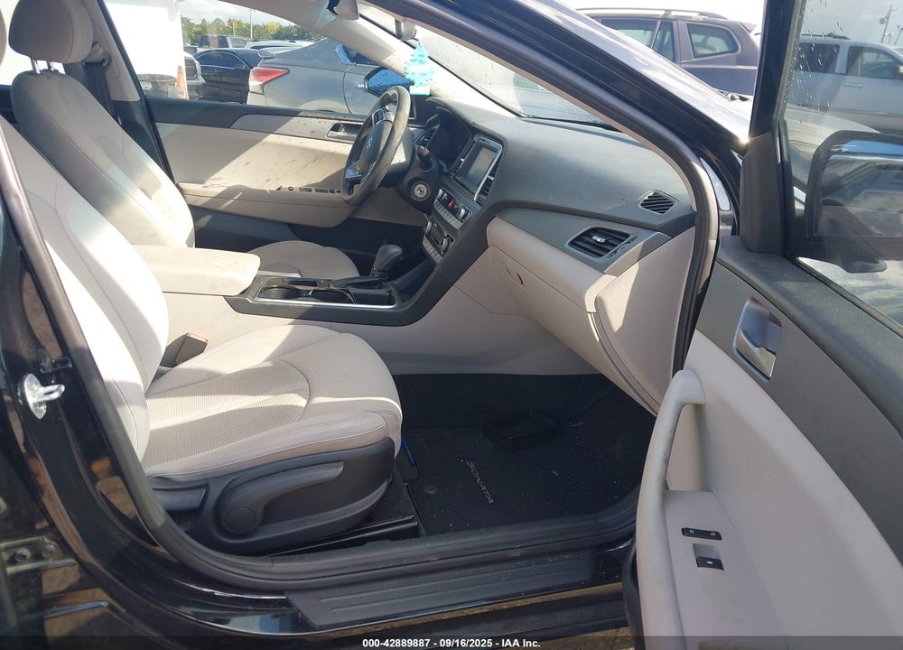 2018 HYUNDAI SONATA VIN: 5NPE24AF1JH597870