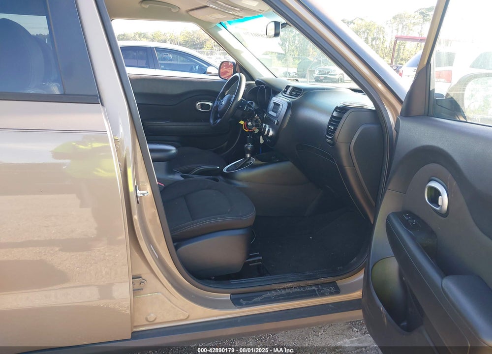2015 KIA SOUL VIN: KNDJN2A27F7232323