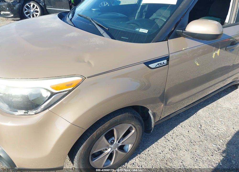 2015 KIA SOUL VIN: KNDJN2A27F7232323