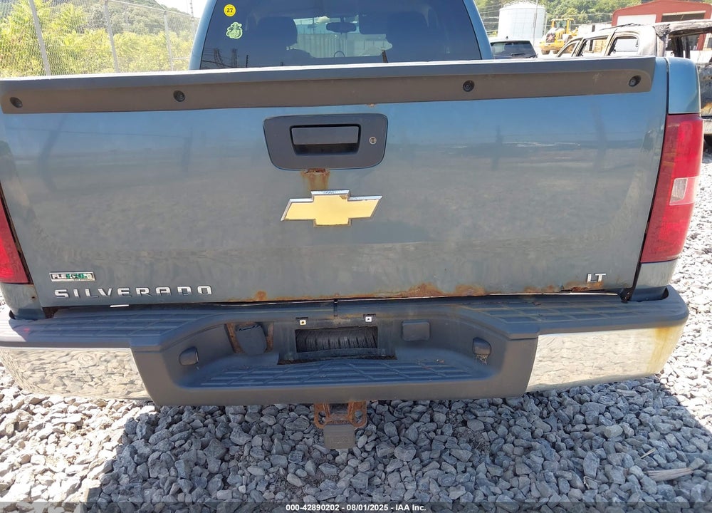 2011 CHEVROLET SILVERADO 1500 VIN: 1GCRKSE38BZ232005
