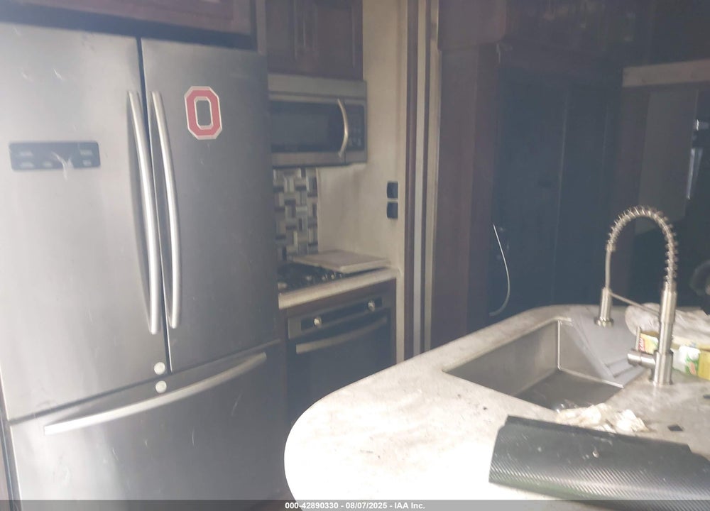 2018 CYCLONE RV CY VIN: 5SFCG4333JE349662