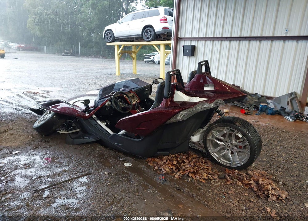 2017 POLARIS SLINGSHOT SL VIN: 57XAAPFA9H8124119