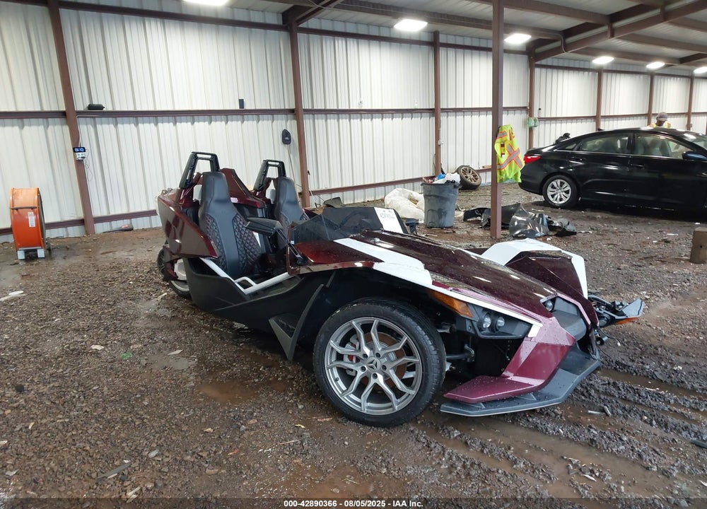 2017 POLARIS SLINGSHOT SL VIN: 57XAAPFA9H8124119