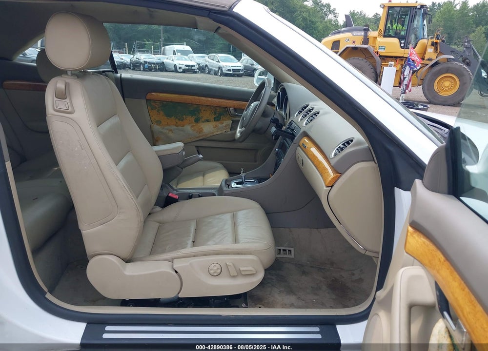 2008 AUDI A4 2.0T VIN: WAUDF48H68K004617
