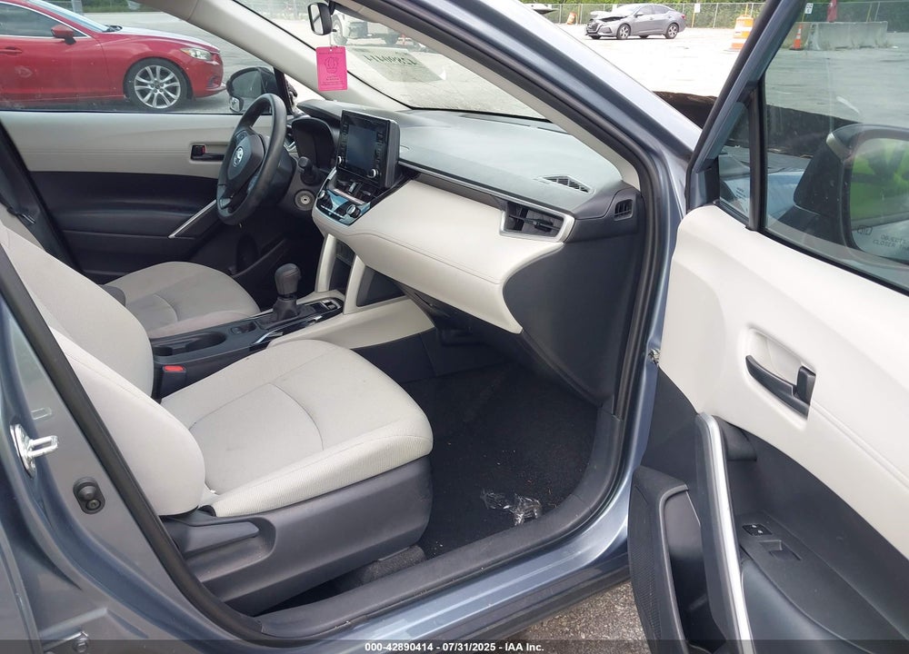2022 TOYOTA COROLLA CROSS VIN: 7MUAAAAG5NV018961