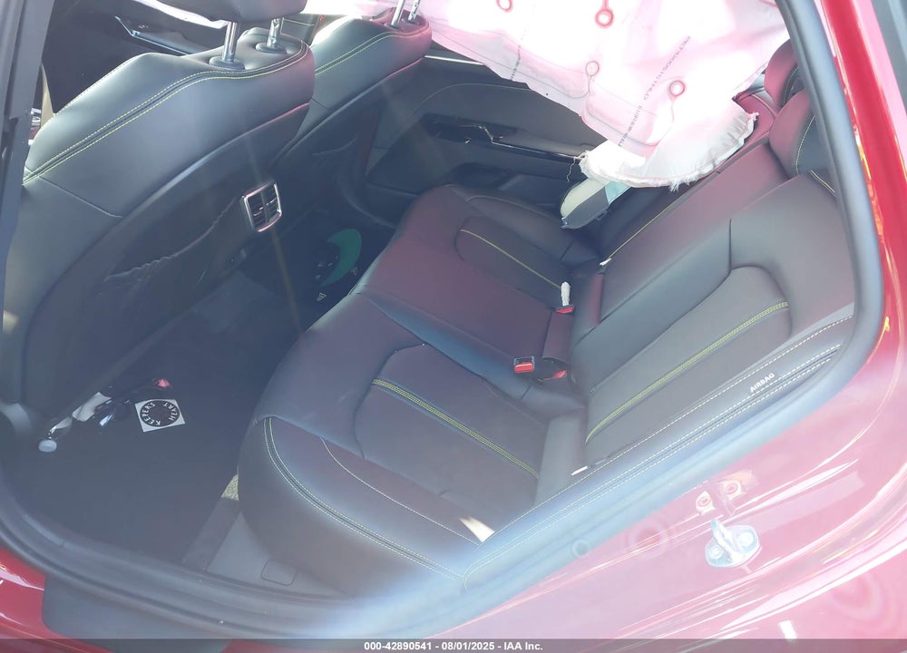 2025 KIA K5 VIN: KNAG44J84S5322609