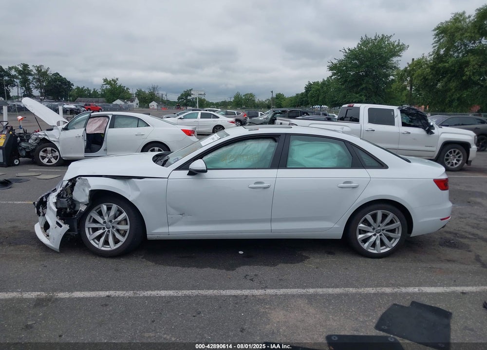 2017 AUDI A4 2.0T PREMIUM VIN: WAUANAF45HN023811