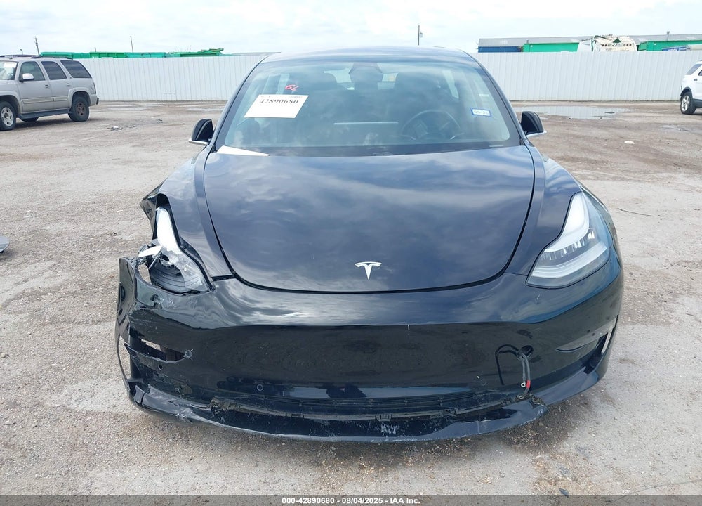 2018 TESLA MODEL 3 VIN: 5YJ3E1EB8JF084649