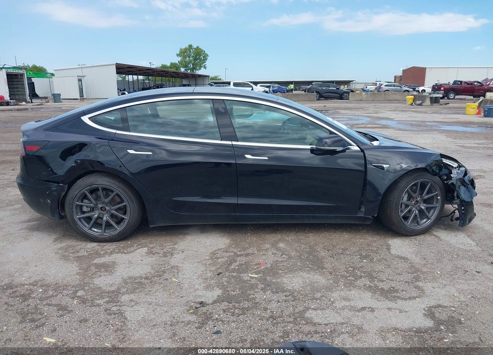 2018 TESLA MODEL 3 VIN: 5YJ3E1EB8JF084649