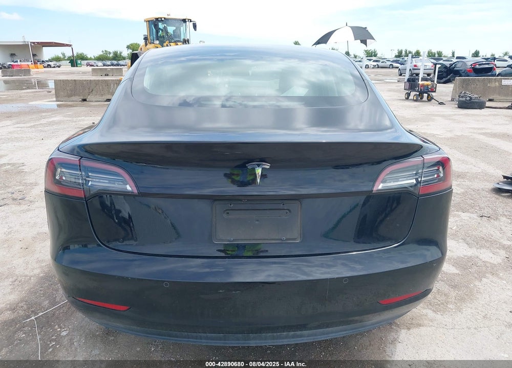 2018 TESLA MODEL 3 VIN: 5YJ3E1EB8JF084649