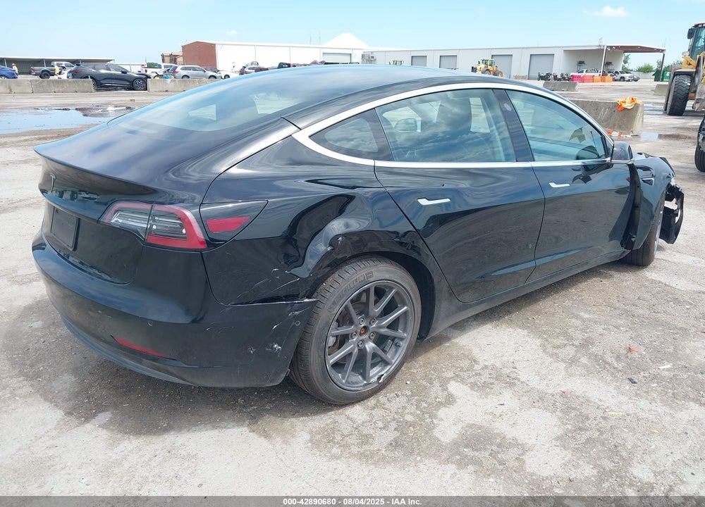 2018 TESLA MODEL 3 VIN: 5YJ3E1EB8JF084649
