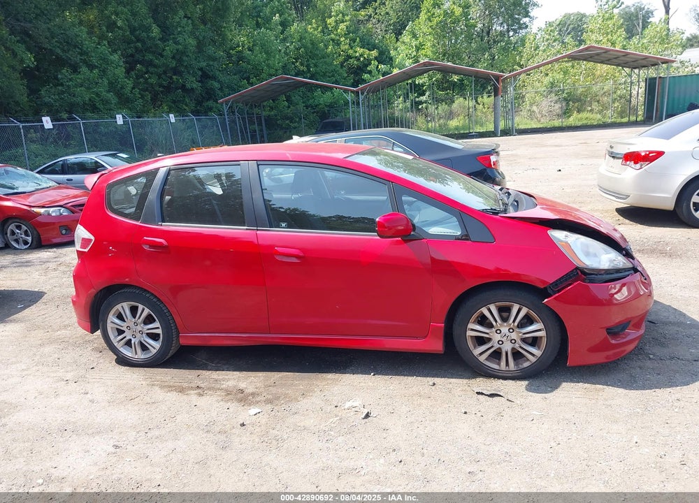 2009 HONDA FIT VIN: JHMGE88609C006110
