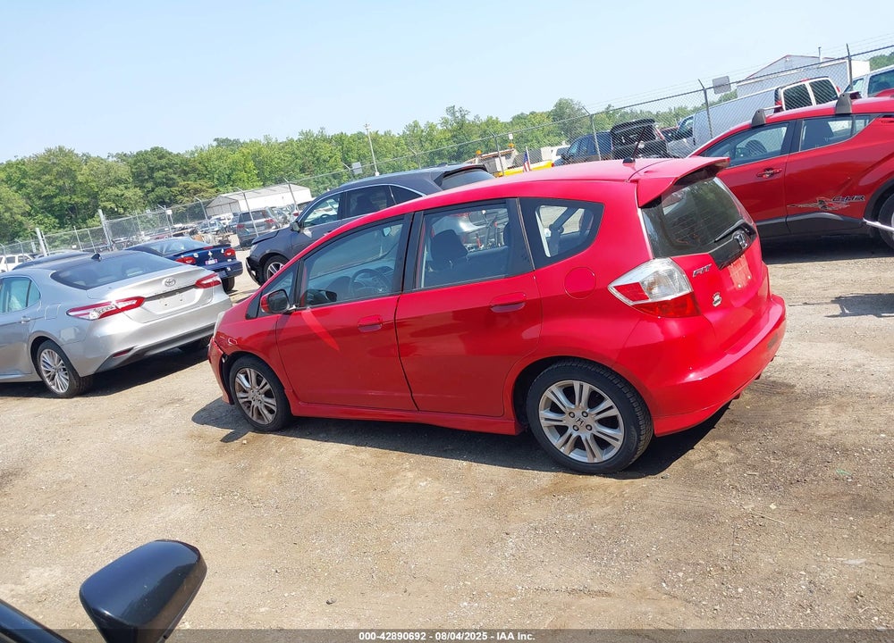 2009 HONDA FIT VIN: JHMGE88609C006110