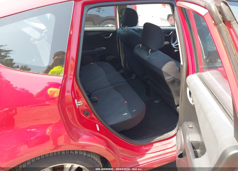 2009 HONDA FIT VIN: JHMGE88609C006110