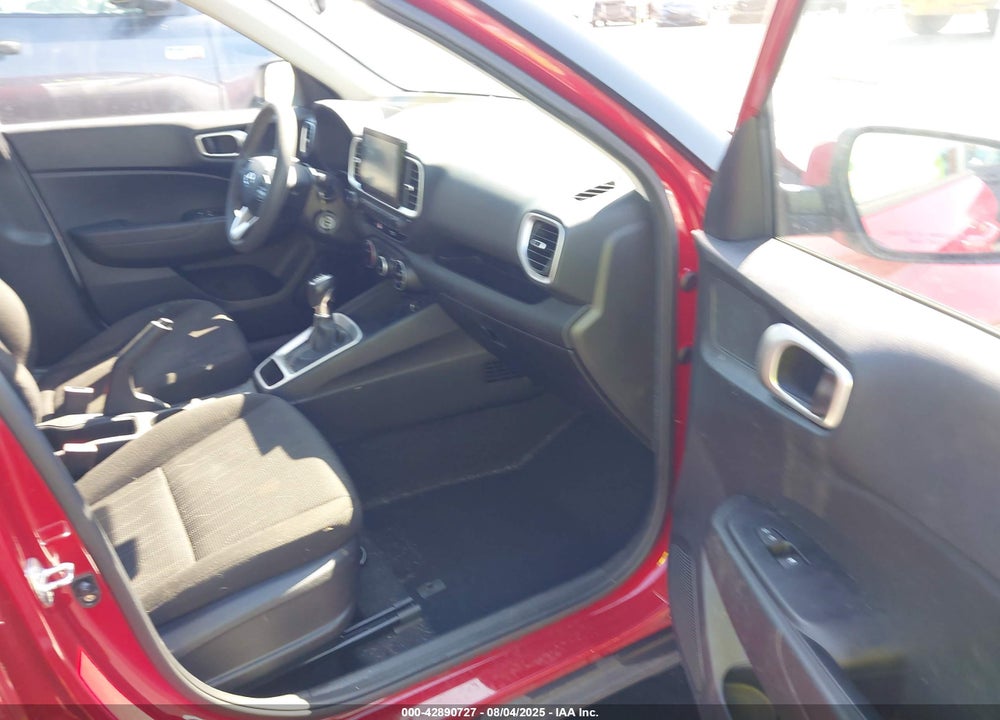 2020 HYUNDAI VENUE VIN: KMHRB8A37LU044126