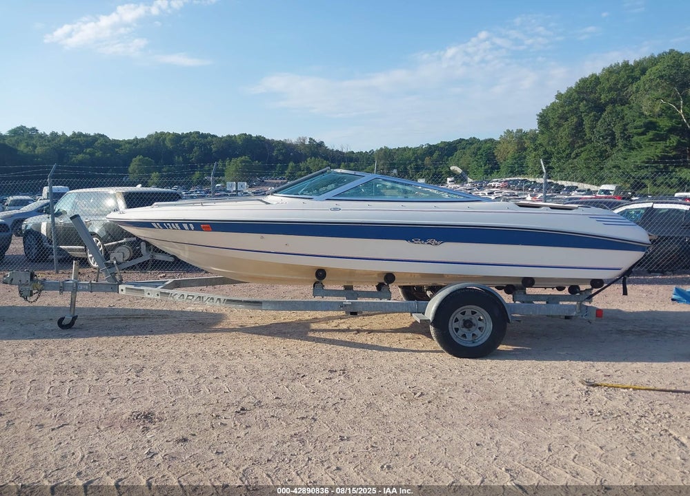 1993 SEA RAY 180 BOW RIDER(**) BOW RIDER SE VIN: SERV3643A393