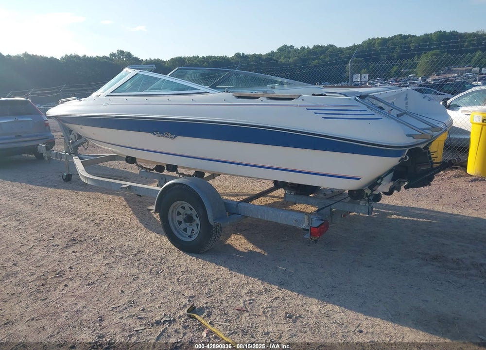 1993 SEA RAY 180 BOW RIDER(**) BOW RIDER SE VIN: SERV3643A393