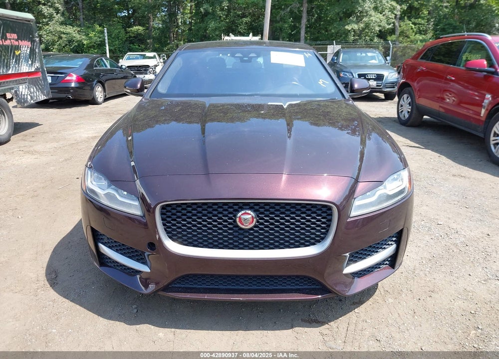 2017 JAGUAR XF VIN: SAJBF4BN0HCY48916
