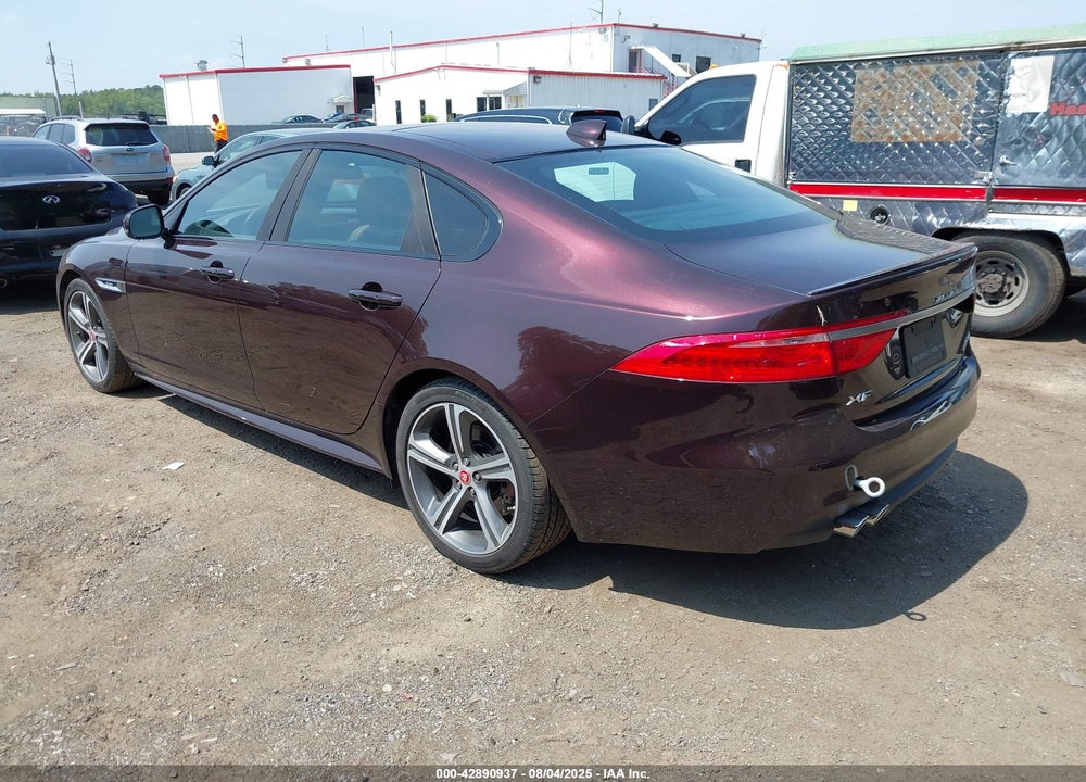 2017 JAGUAR XF VIN: SAJBF4BN0HCY48916