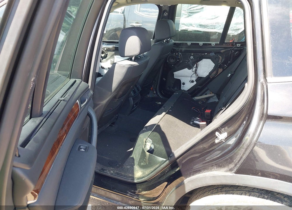 2017 BMW X3 VIN: 5UXWX9C52H0T01204