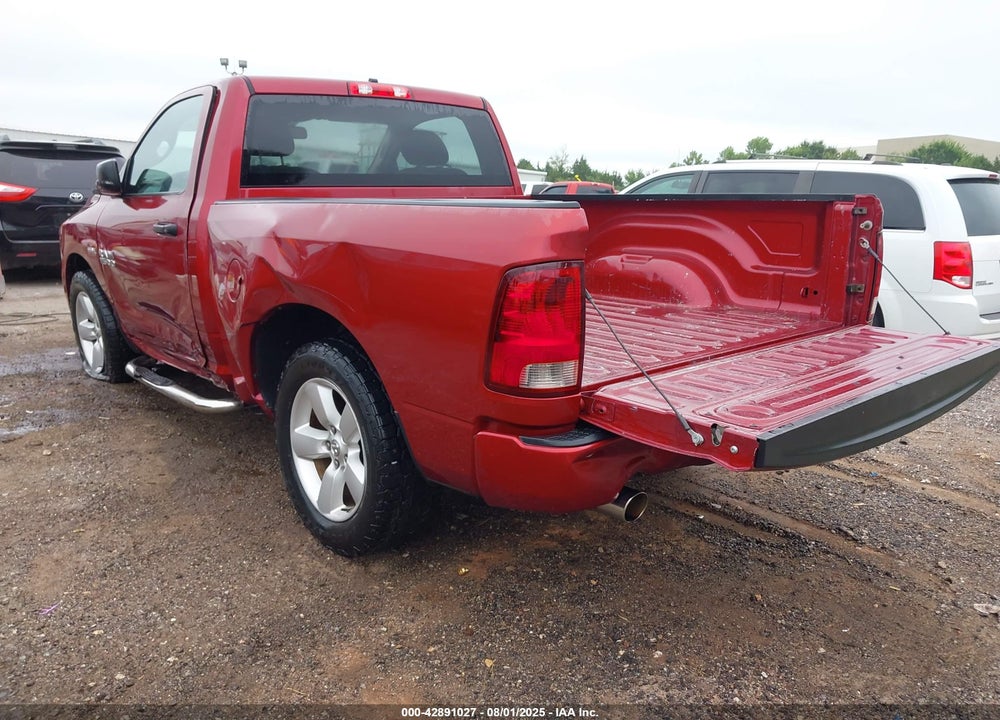 2013 RAM 1500 VIN: 3C6JR6ATXDG572482