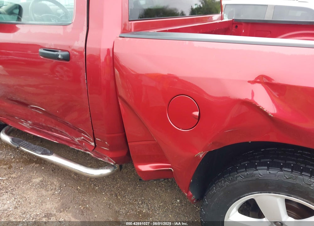 2013 RAM 1500 VIN: 3C6JR6ATXDG572482