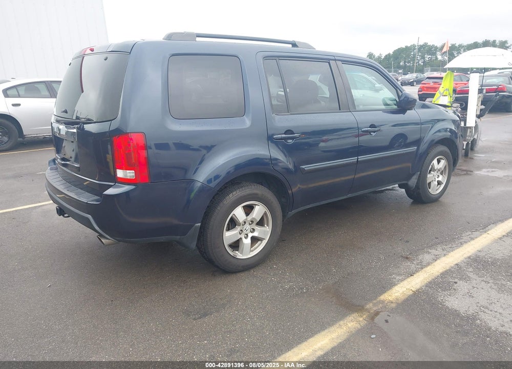 2011 HONDA PILOT VIN: 5FNYF4H53BB049173