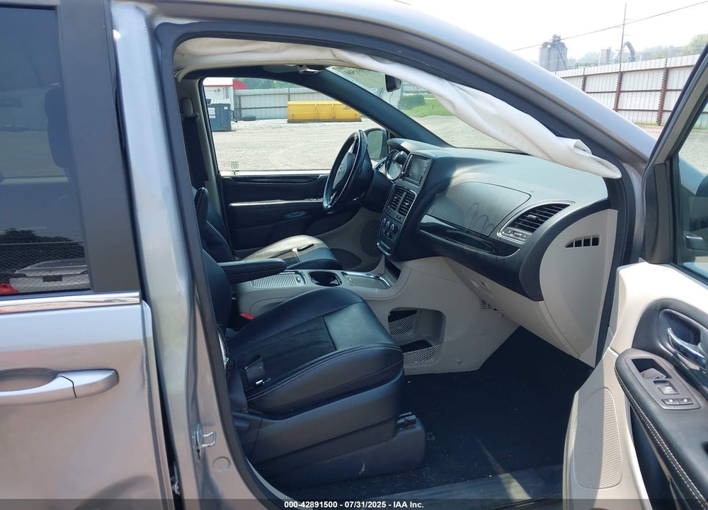 2020 DODGE GRAND CARAVAN SXT VIN: 2C4RDGCGXLR160961