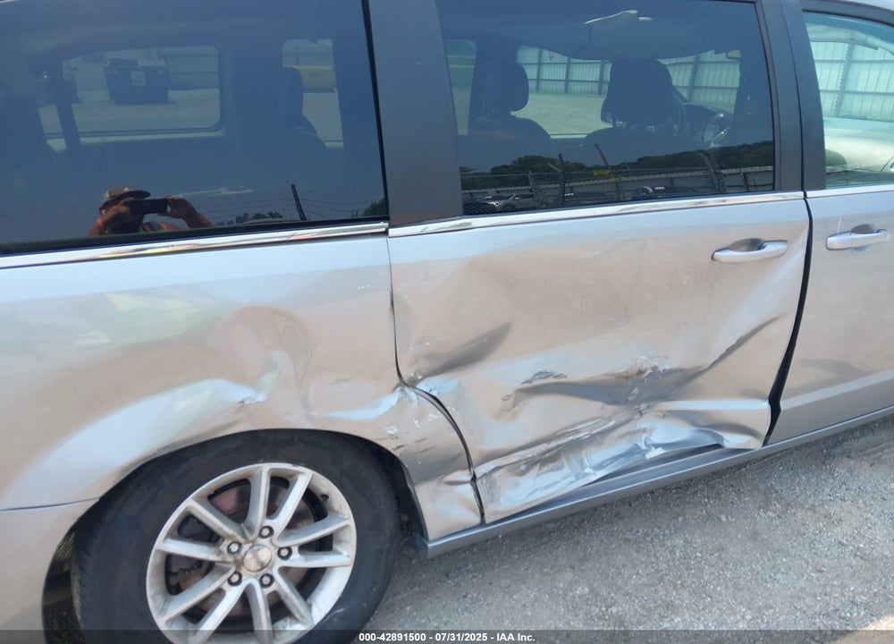 2020 DODGE GRAND CARAVAN SXT VIN: 2C4RDGCGXLR160961