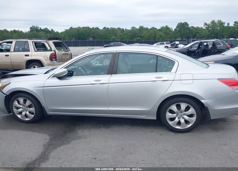 2010 HONDA ACCORD VIN: 1HGCP3F84AA014424