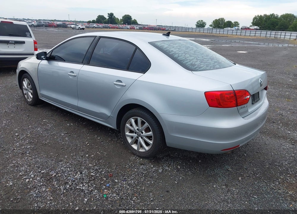 2012 VOLKSWAGEN JETTA VIN: 3VWDX7AJ7CM355839