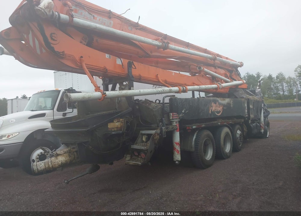 2004 MACK 600 MR600 VIN: 1M2K197C94M023555