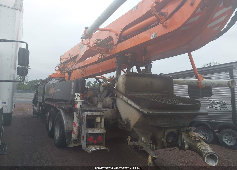2004 MACK 600 MR600 VIN: 1M2K197C94M023555