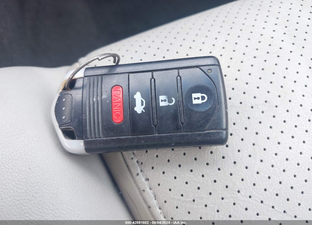 2013 ACURA TL VIN: 19UUA9F56DA000219
