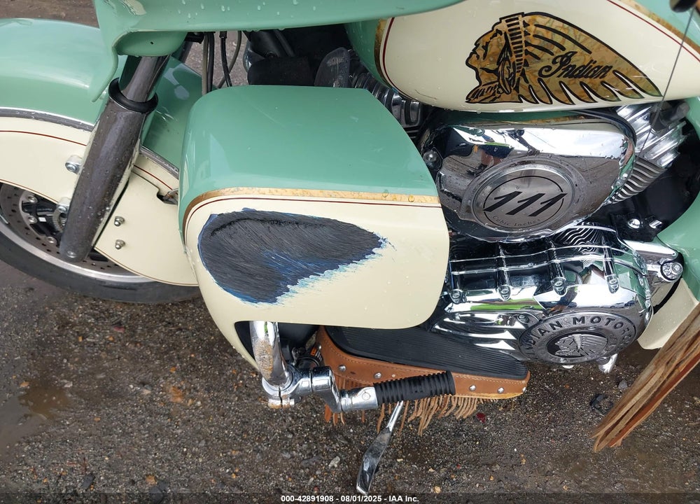 2015 INDIAN MOTORCYCLE CO. ROADMASTER VIN: 56KTRAAA7F3320093