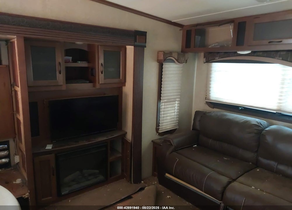 2015 JAYCO EAGLE 28.5RSTS VIN: 1UJCJ0BR9F1PR0102