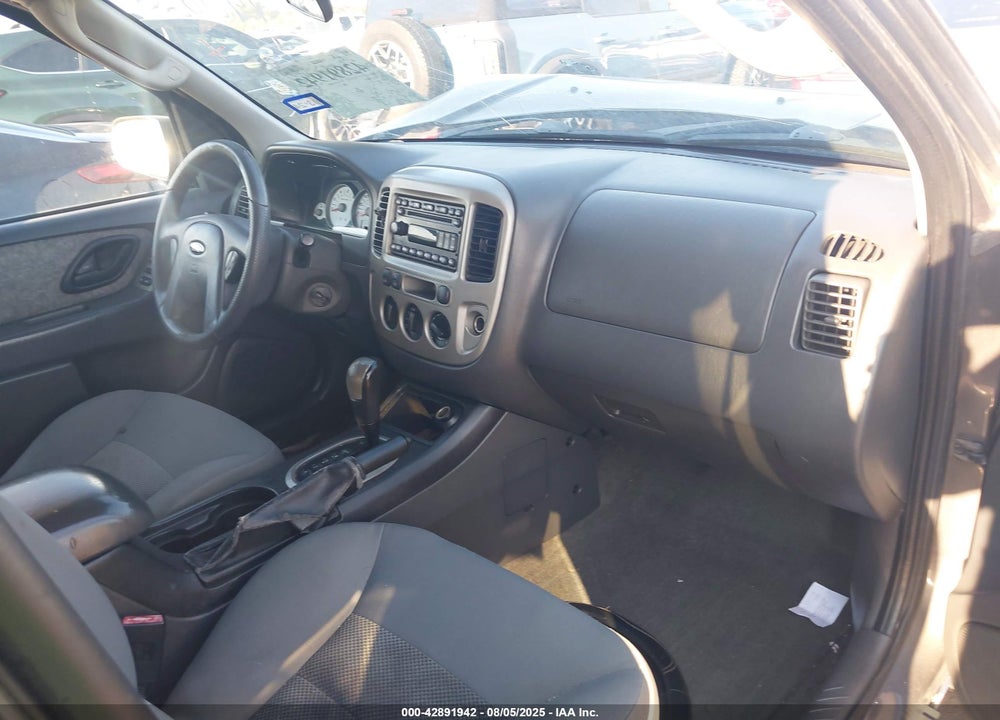 2006 FORD ESCAPE VIN: 1FMCU03166KD01757