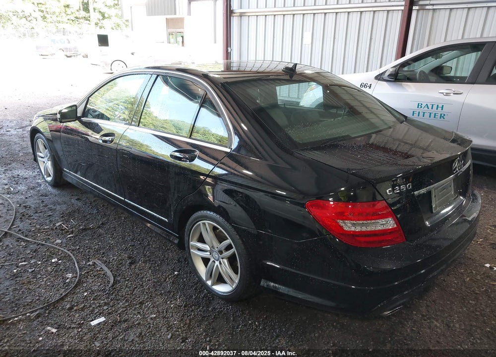 2014 MERCEDES-BENZ C CLASS VIN: WDDGF4HB7EG216619