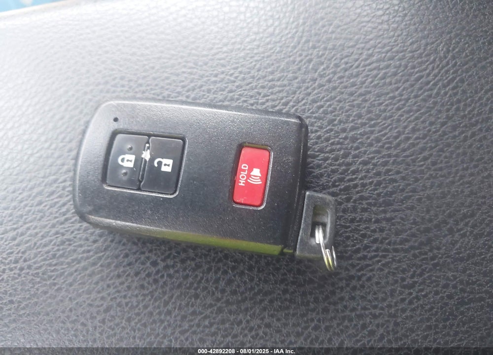 2017 TOYOTA RAV4 HYBRID VIN: JTMRJREVXHD124407