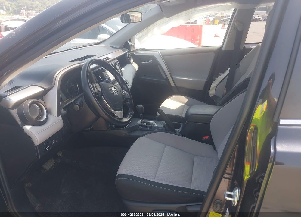 2017 TOYOTA RAV4 HYBRID VIN: JTMRJREVXHD124407