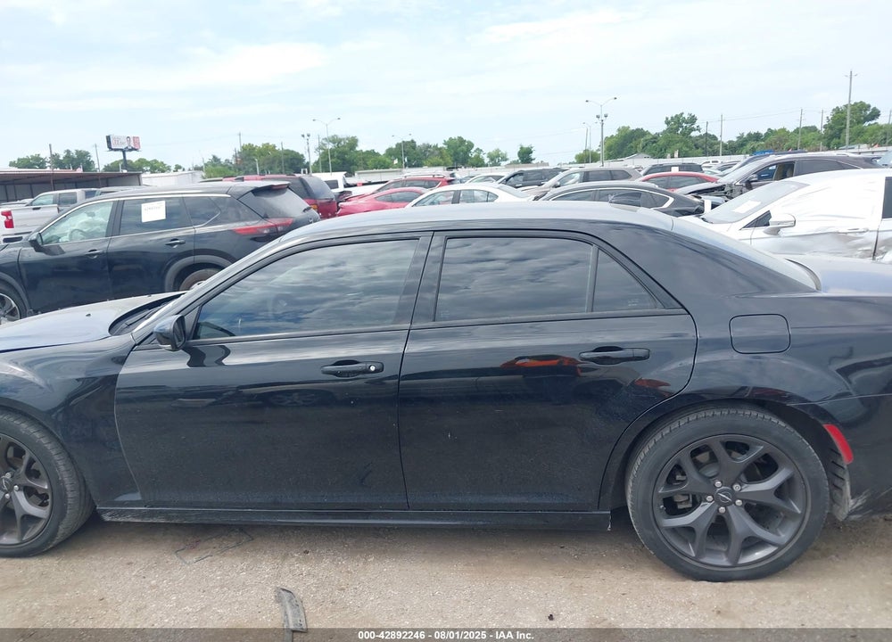2023 CHRYSLER 300 VIN: 2C3CCADG5PH525180
