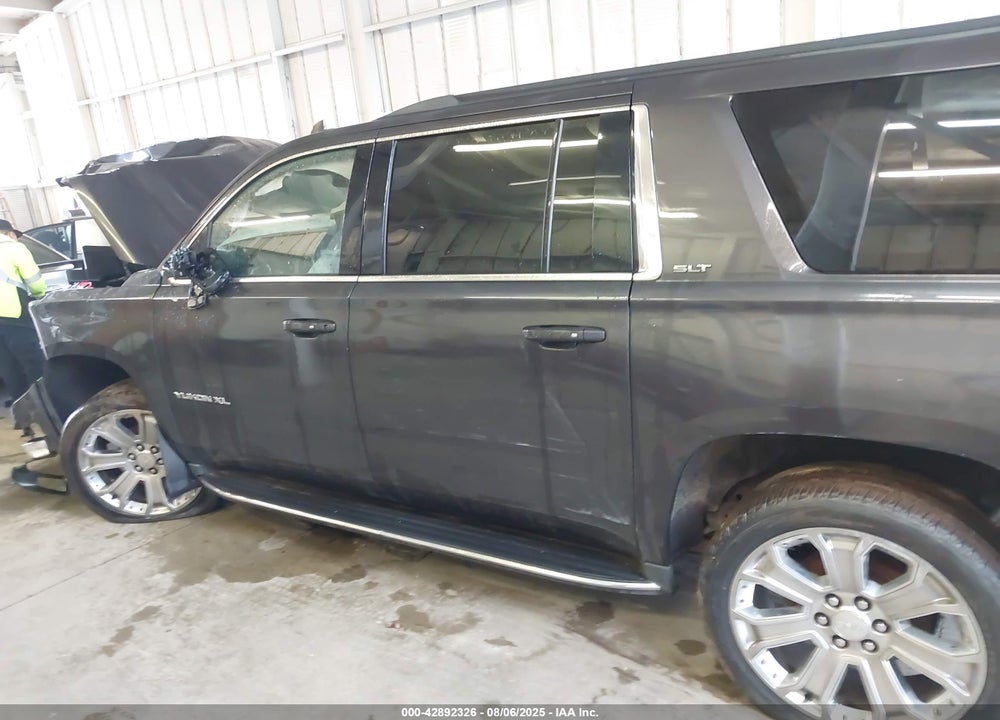 2017 GMC YUKON XL VIN: 1GKS2GKC3HR382054