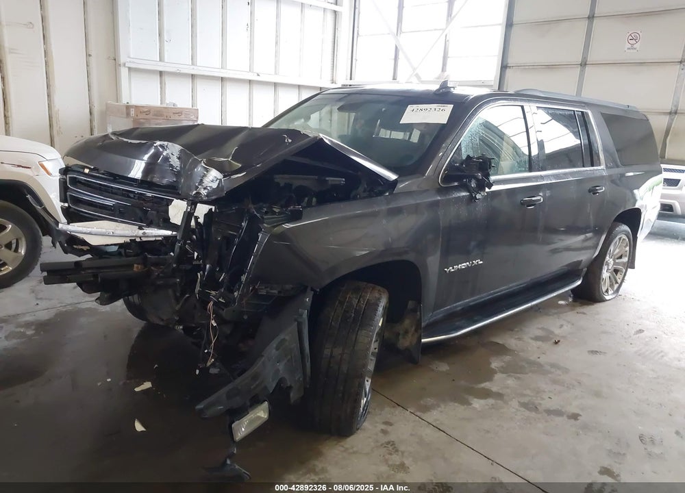 2017 GMC YUKON XL VIN: 1GKS2GKC3HR382054