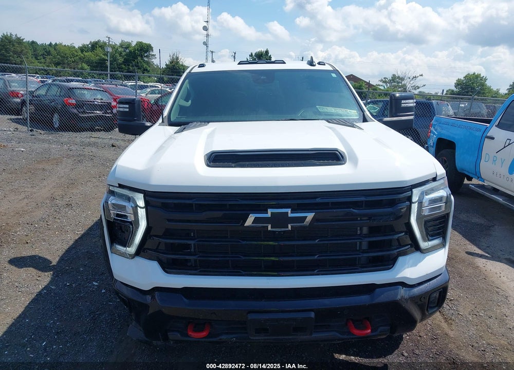 2025 CHEVROLET SILVERADO 2500HD 4WD STANDARD BED LT VIN: 2GC4KNE70S1138983