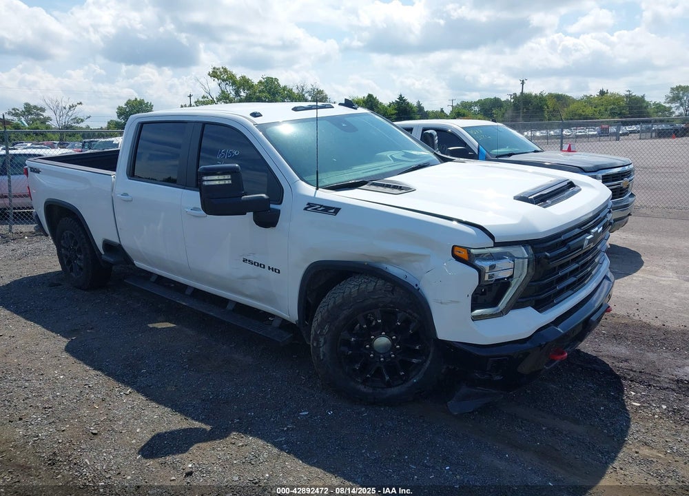 2025 CHEVROLET SILVERADO 2500HD 4WD STANDARD BED LT VIN: 2GC4KNE70S1138983